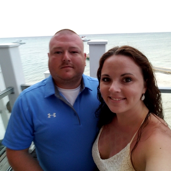 I'm selling comedy and laugh's with @sophiedeecorner! - Picture 2 of 9